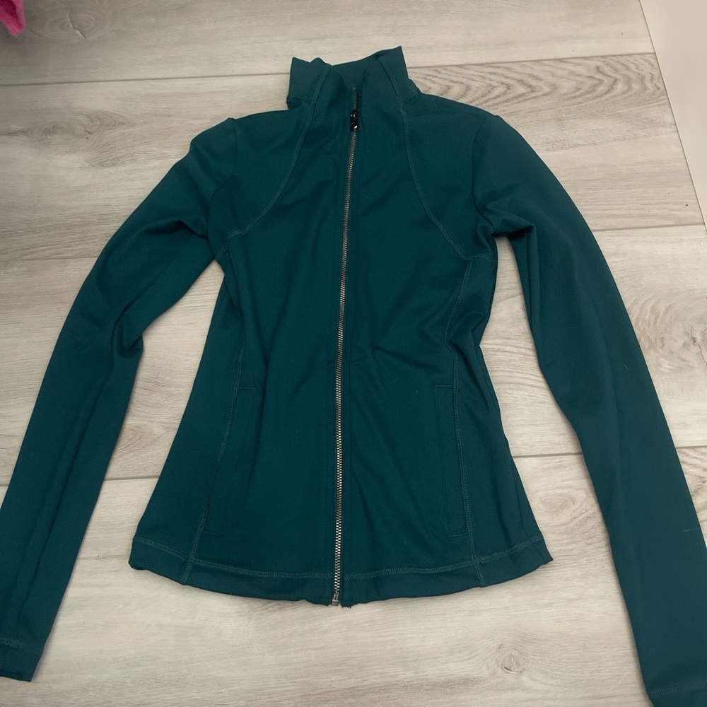 Gilly Hicks Green Utility Jacket with High Collar and Fitted Silhouette